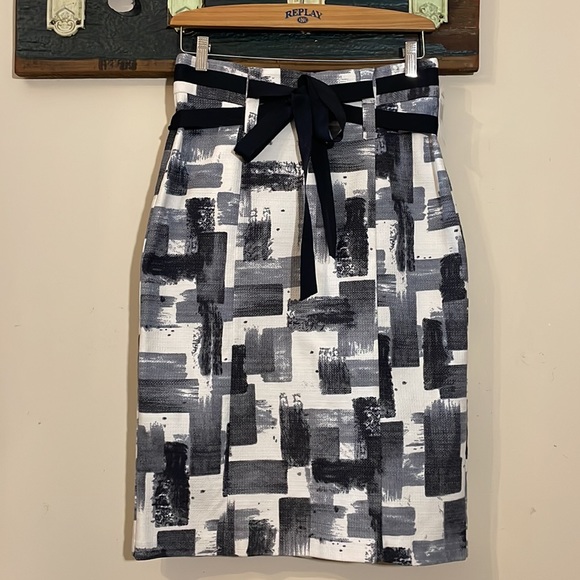 Grace Elements Grey Black and White Abstract Print Skirt Size 8 - Picture 6 of 14